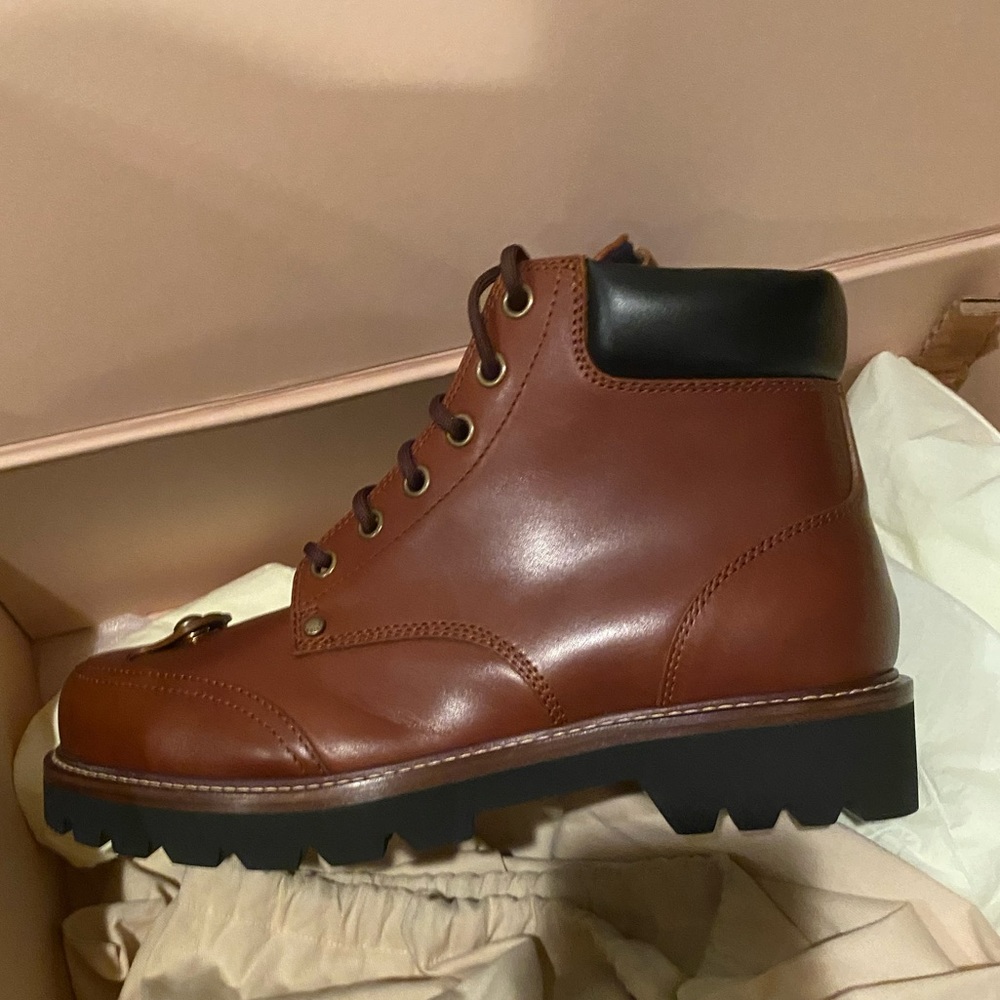 Louis Vuitton Men’s Oberkampf leather boot